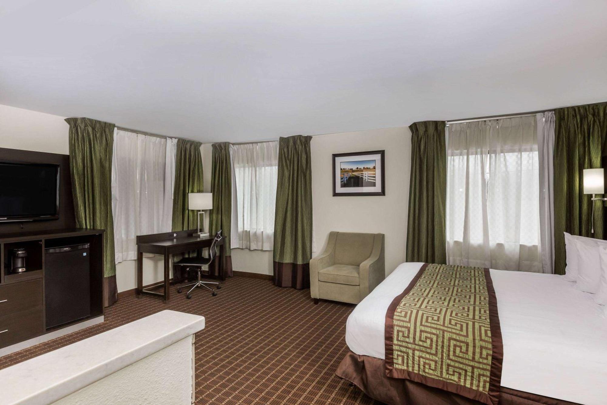 Baymont By Wyndham Louisville South I 65 Brooks Zewnętrze zdjęcie